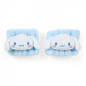 Hello Kitty Cinnamoroll Plush Wristbands (Set of 2) Blankyt | CZ_HK33026